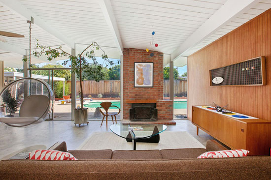 1960s midcentury Eichler home in Concord, California, USA