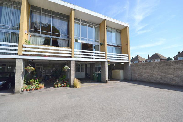 1960s Edward Schoolheifer townhouse in Manygate Lane, Shepperton, Surrey