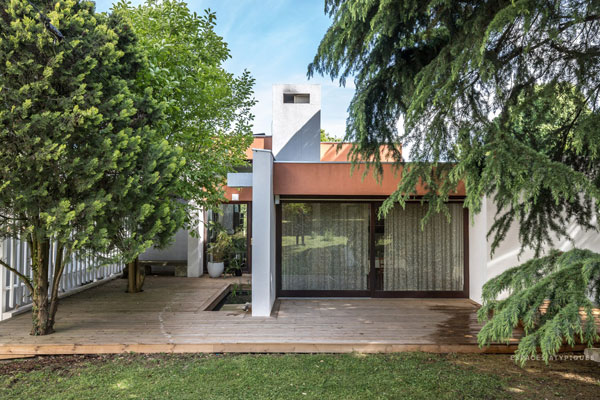 1970s modernist property in Bourg-la-Reine, near Paris, France