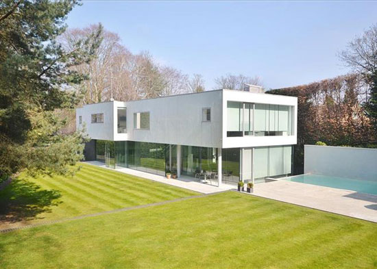 Wilkinson King-designed modernist property in Esher, Surrey