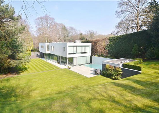Wilkinson King-designed modernist property in Esher, Surrey
