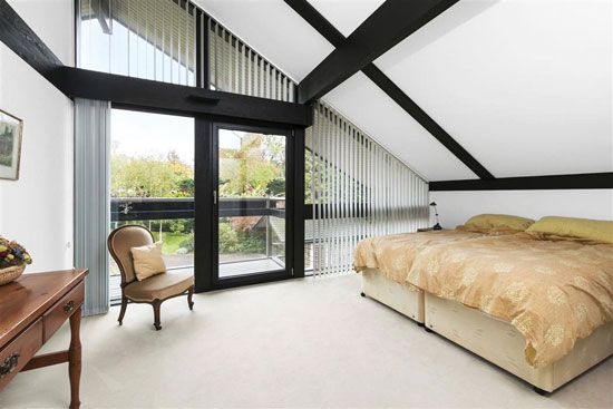 Four-bedroom Huf Haus in Esher, Surrey
