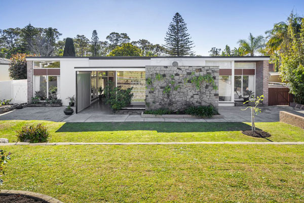 1950s Iwan Iwanoff midcentury modern house in Perth, Western Australia