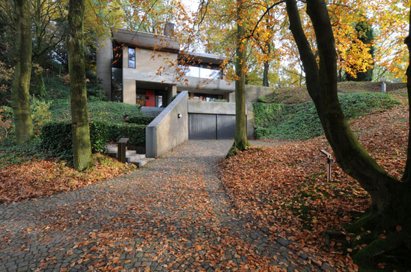 1970s Huub Debije modern house in Nuth, Holland