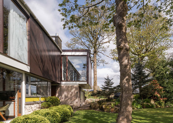1950s Farnley Hey modern house in Farnley Tyas, West Yorkshire