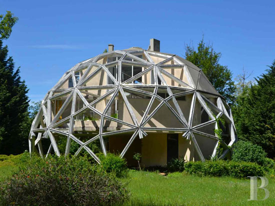 1970s Jean-Daladier-designed La Géode experimental property in Yonne, Burgundy, France
