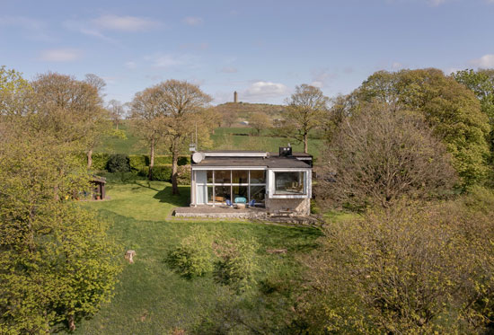 1950s Farnley Hey modern house in Farnley Tyas, West Yorkshire