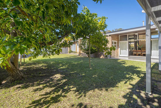 1950s Iwan Iwanoff midcentury modern house in Perth, Western Australia