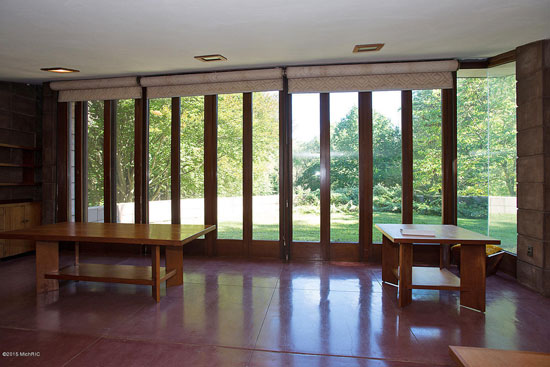1950s Frank Lloyd Wright-designed Eppstein Residence in Galesburg, Michigan, USA