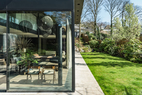 Stanton Williams modernist house in Fitzroy Park, London N6