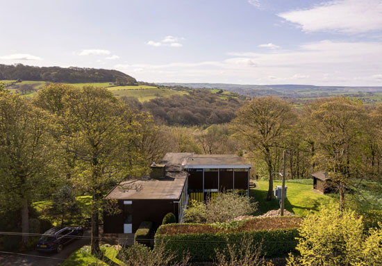 1950s Farnley Hey modern house in Farnley Tyas, West Yorkshire