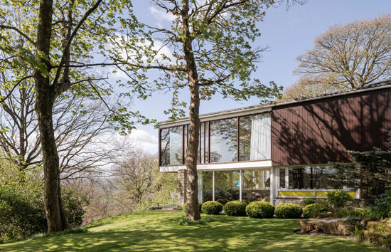 1950s Farnley Hey modern house in Farnley Tyas, West Yorkshire
