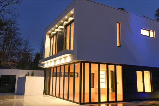 Footprints contemporary modernist property in Stoke Poges, Buckinghamshire