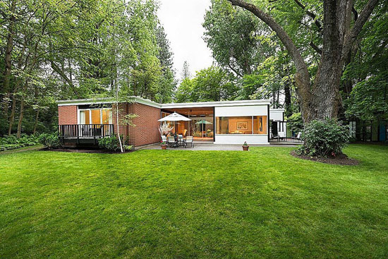 1950s Bruce Walker midcentury modern house in Spokane, Washington state, USA