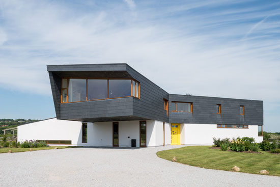 Warrenders modernist house in Firelight, East Sussex