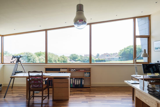 Warrenders modernist house in Firelight, East Sussex