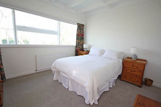 field3 1960s four-bedroom Span House on the Fieldend estate, Strawberry Hill, Twickenham, Middlesex