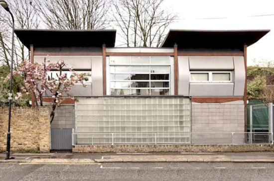 1990s four-bedroom modernist property in Finsbury Park, London N4