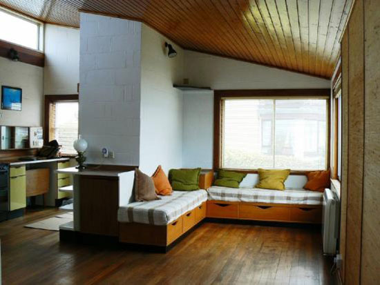fin3 1960s two-bedroom seafront house in Findhorn, Moray, Scotland