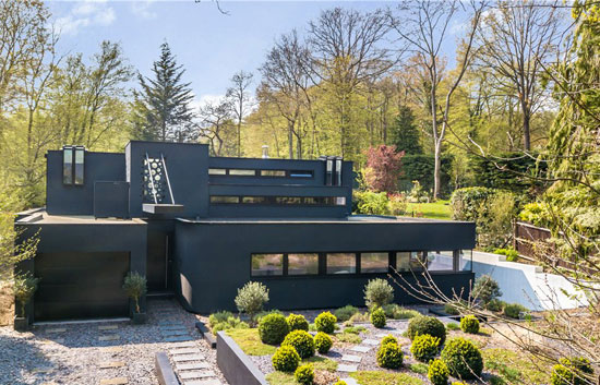 Modernist house in Tewin, near Welwyn, Hertfordshire