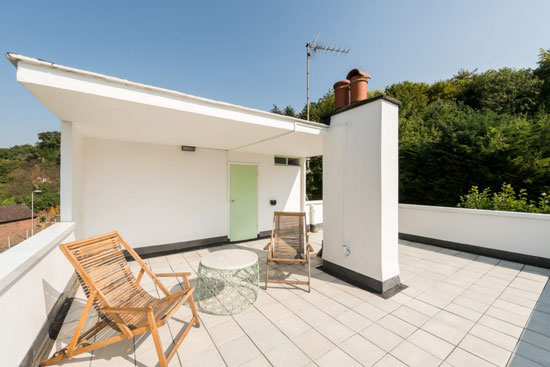 1930s Connell and Ward-designed First Sun House modernist property in Amersham, Buckinghamshire