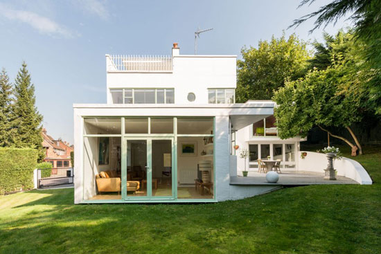 1930s Connell and Ward-designed First Sun House modernist property in Amersham, Buckinghamshire