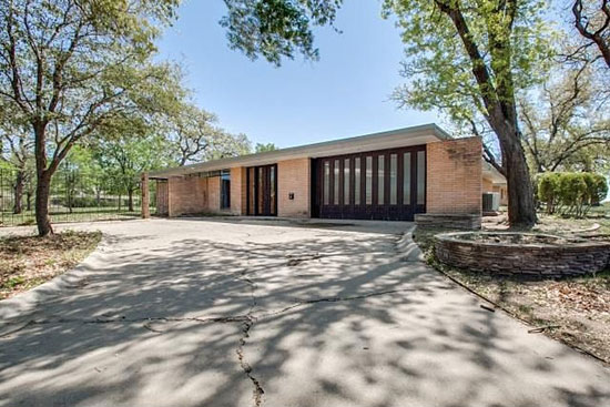 On the market: 1950s Lars Bang-designed midcentury modern property in Fort Worth, Texas, USA