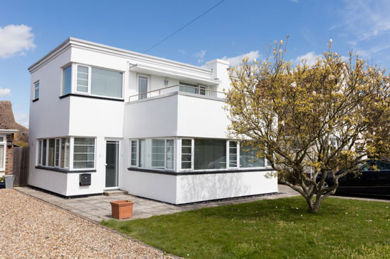 JT Shelton-designed 1930s art deco property in Frinton-on-Sea, Essex