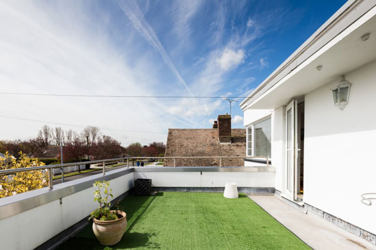 JT Shelton-designed 1930s art deco property in Frinton-on-Sea, Essex