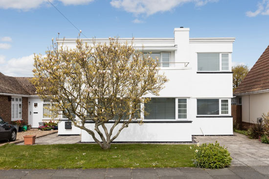 JT Shelton-designed 1930s art deco property in Frinton-on-Sea, Essex