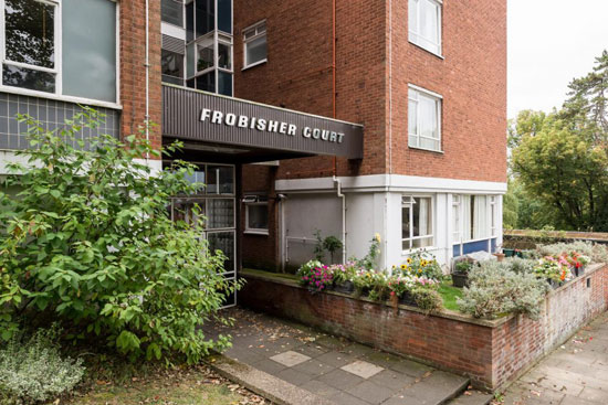 Apartment in the 1950s Austin Vernon and Partners-designed Frobisher Court, London SE23