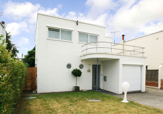 Three-bedroom 1930s art deco property in Frinton-On-Sea, Essex