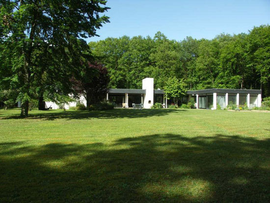 On the market: 1970s architect-designed single-storey modernist property in Pacy-sur-Eure, North West France
