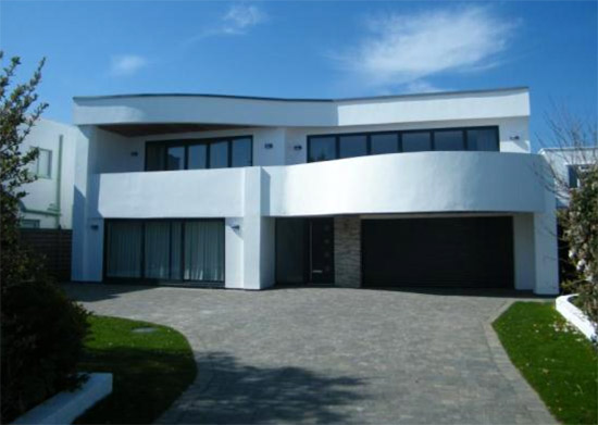 Contemporary art deco-inspired property in Frinton-On-Sea, Essex