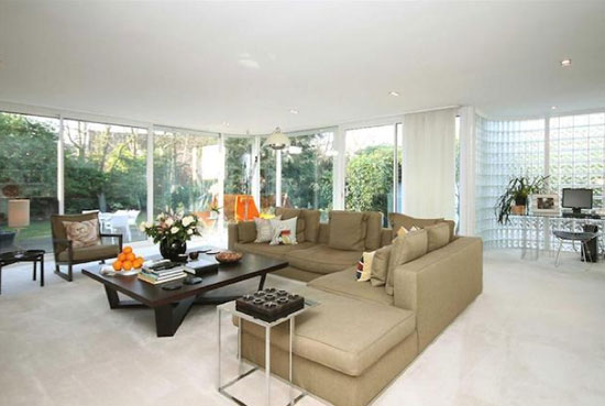 1970s Frazer Crane-designed three-bedroom modernist property in Hale Barns, Cheshire