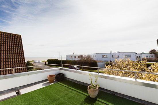 JT Shelton-designed 1930s art deco property in Frinton-on-Sea, Essex