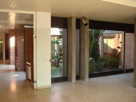fr3 1970s 12-bedroom modernist house in Beaupreau, Pays de la Loire, Western France