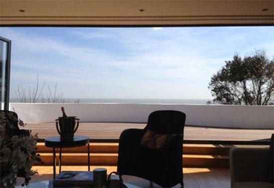 Contemporary art deco-inspired property in Frinton-On-Sea, Essex