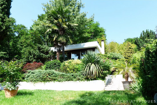 1960s Raymond Fischer-designed modernist property in Andrésy, northern France