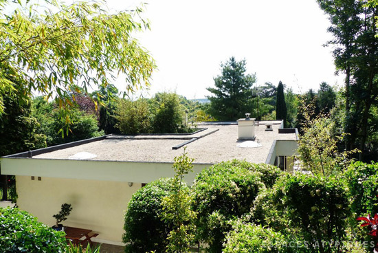 1960s Raymond Fischer-designed modernist property in Andrésy, northern France