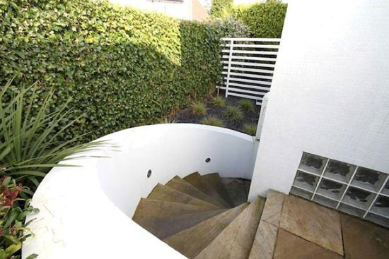 1970s Frazer Crane-designed three-bedroom modernist property in Hale Barns, Cheshire