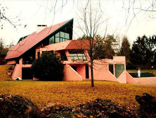 france1 1970s architect-designed five bedroom house in Guarard, near Paris, France