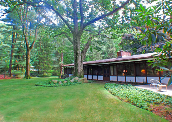 frank2 1950s Frank Lloyd Wright-inspired property in Ardsley, New York state, USA