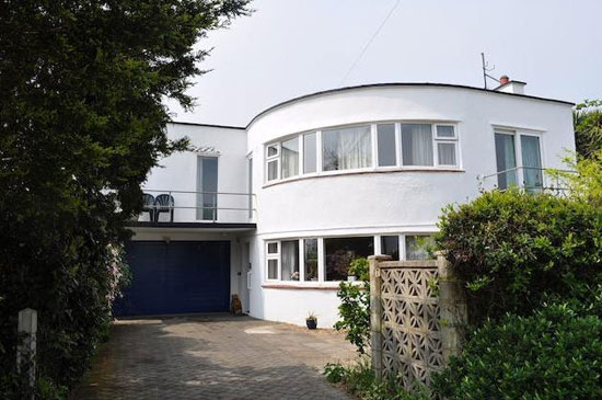 On the market: 1930s Oliver Hill-designed art deco property in Frinton-On-Sea, Essex