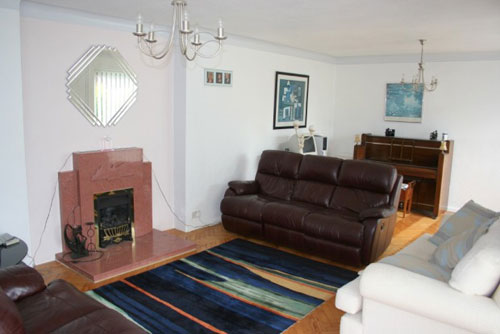 frin2 Four-bedroom 1930s art deco house in Frinton On Sea, Essex
