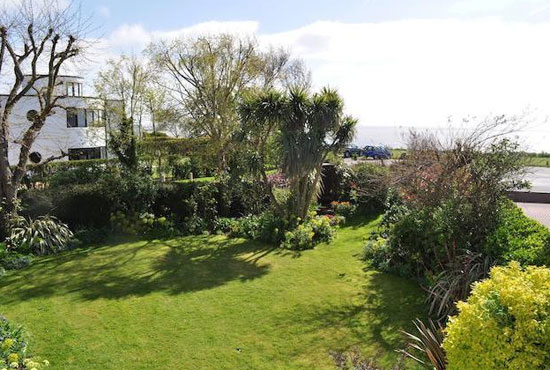 1930s Oliver Hill-designed art deco property in Frinton-On-Sea, Essex