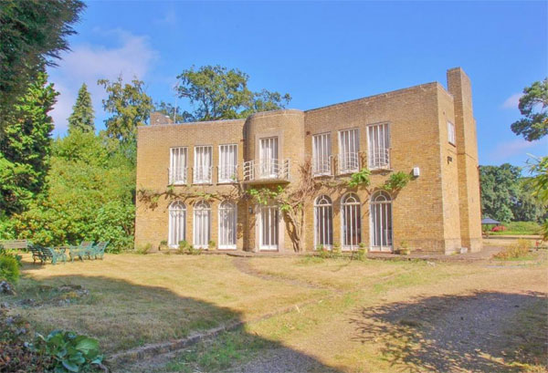 1930s art deco renovation project in Gerrards Cross, Buckinghamshire