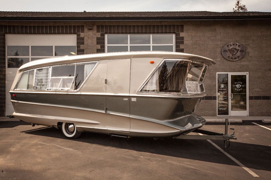 Midcentury mobile home: 1961 Holiday House Geographic on eBay