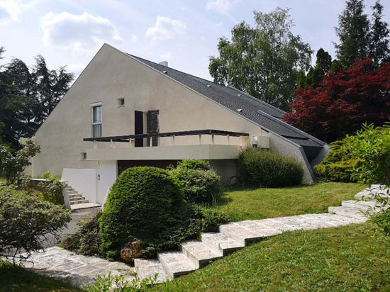 1970s Henri Guibout modern house in Les Loges-en-Josas, France