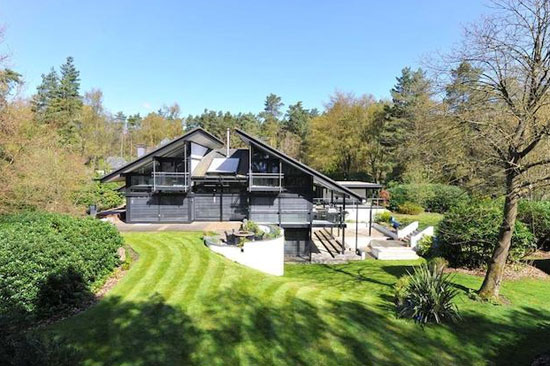 Six-bedroom modernist Huf Haus in Farnham, Surrey